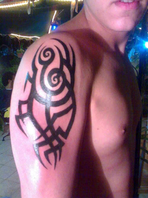 choose tribal arm tattoos 