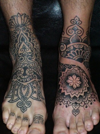 Simple+heart+tattoos+on+foot